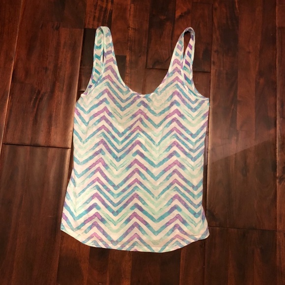 SOLD
VS PINK 💙💜💙💜 XSmall Tank - Picture 2 of 4